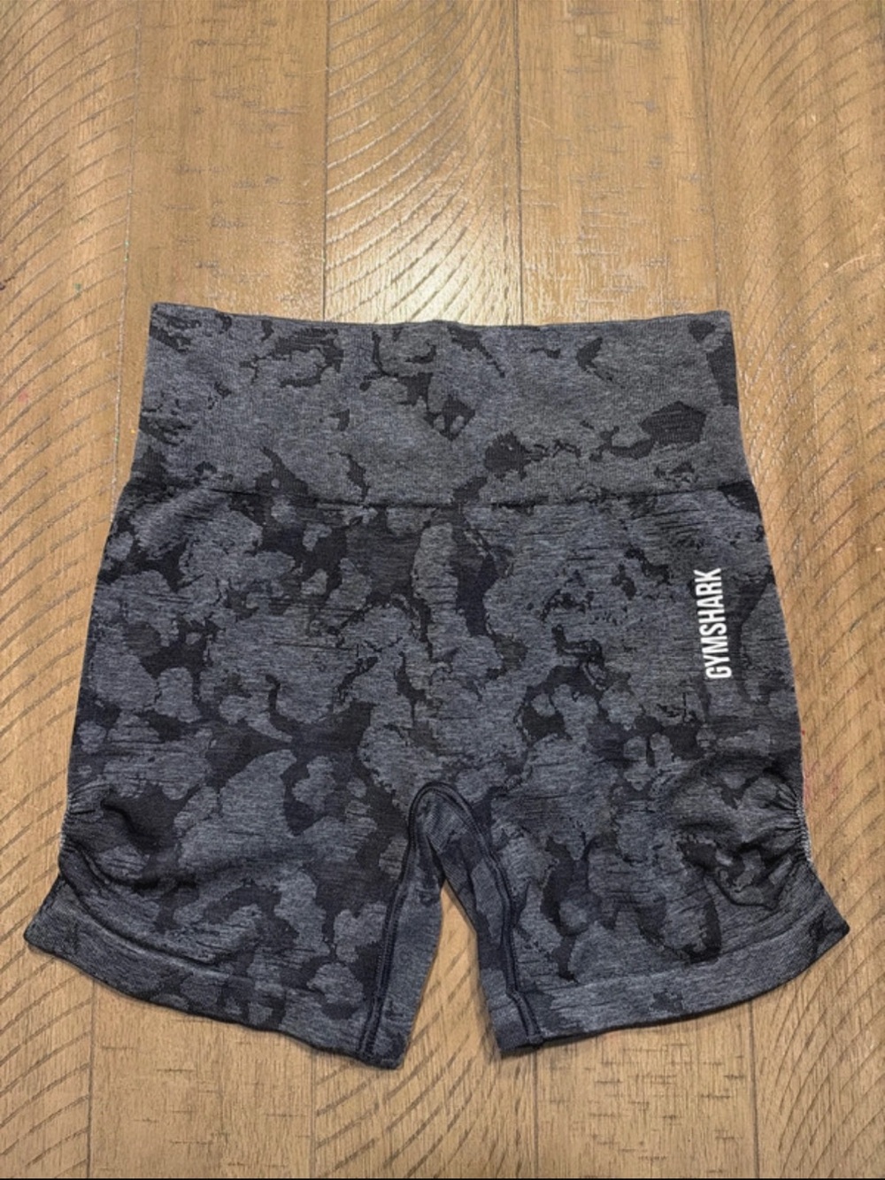 Gymshark Dark Gray & Black Camo High-Waist Training Shorts Size Small